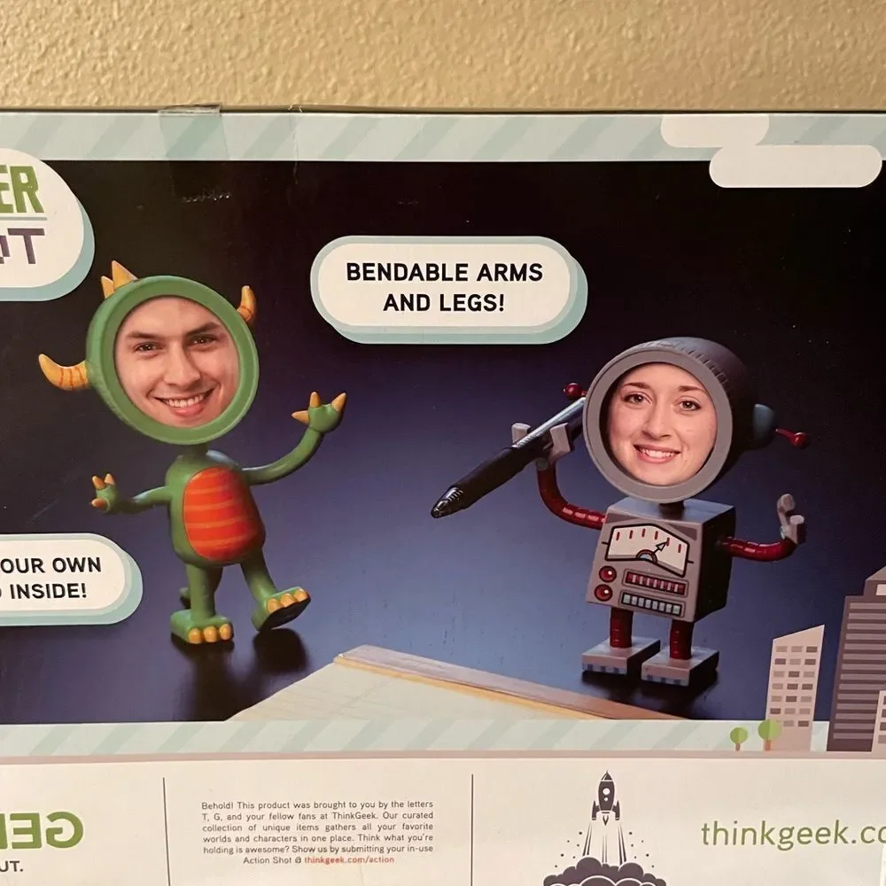Think Geek Robot Monster Giant Picture Frames FUN!